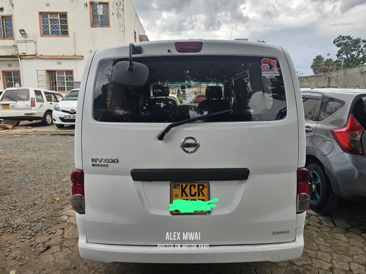 Nissan NV200 2011 White