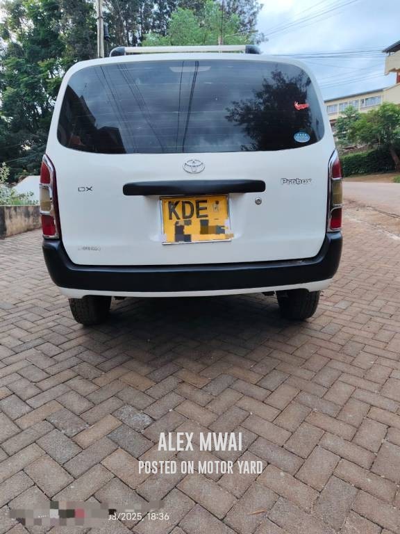 Toyota Probox 2014 White