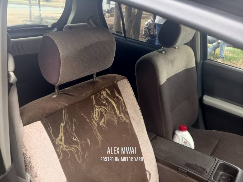 Toyota Passo 2014 Maroon