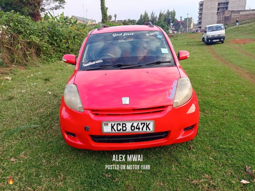 Toyota Passo 2014 Red