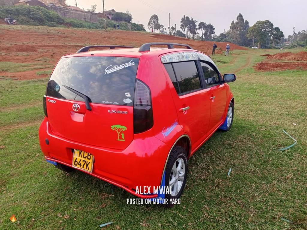 Toyota Passo 2014 Red