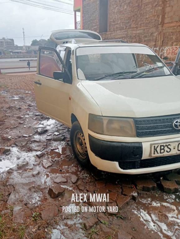 Toyota Probox 2017 Silver