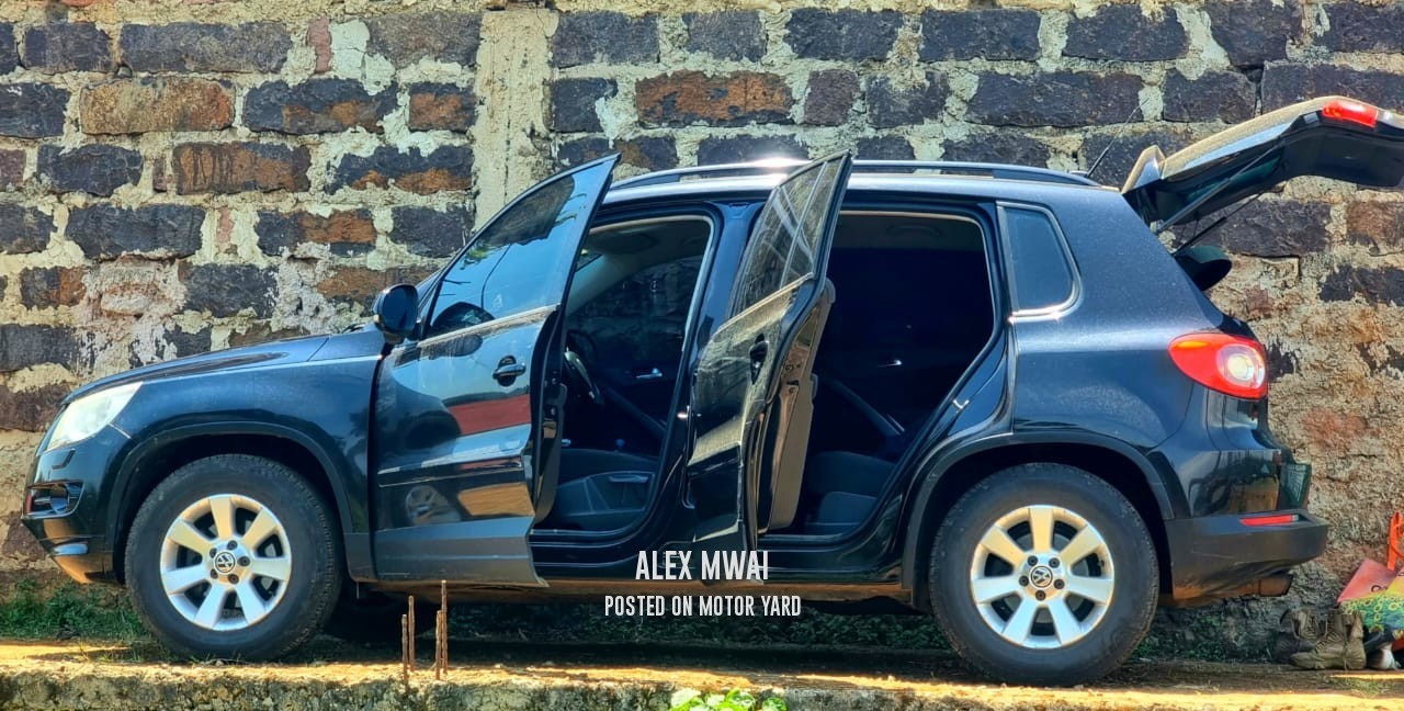 Volkswagen Touareg 2015 Black