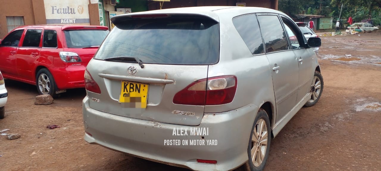 Toyota Ipsum 2015 Silver