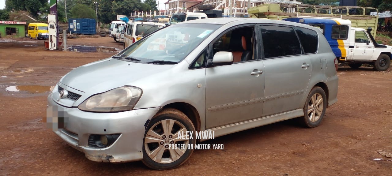 Toyota Ipsum 2015 Silver