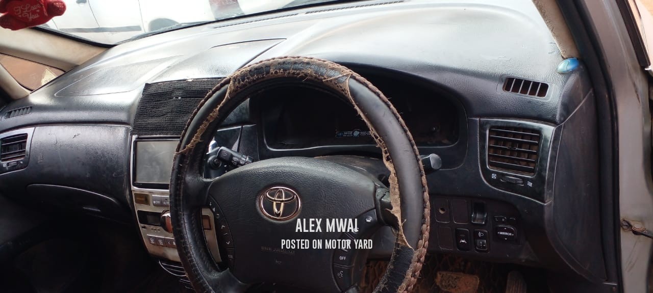 Toyota Ipsum 2015 Silver