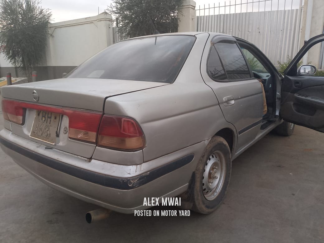 Nissan B15 2007 Silver