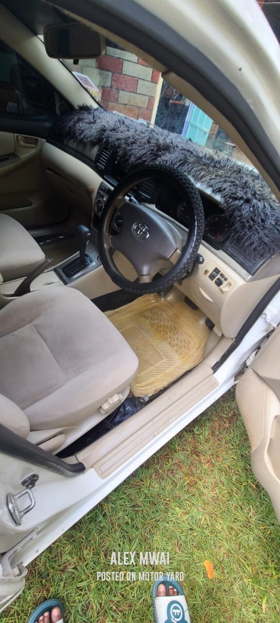 Toyota NZE 2008 White