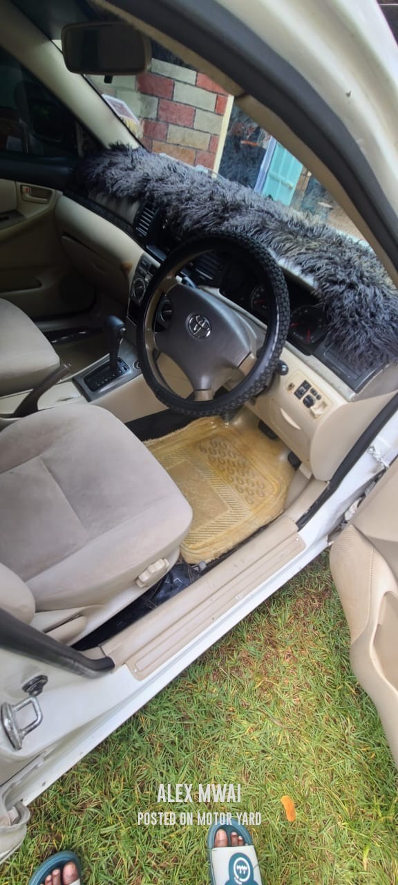 Toyota NZE 2008 White