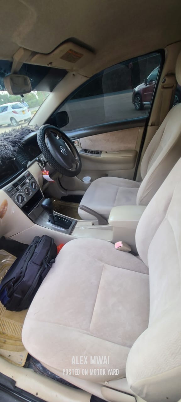 Toyota NZE 2008 White