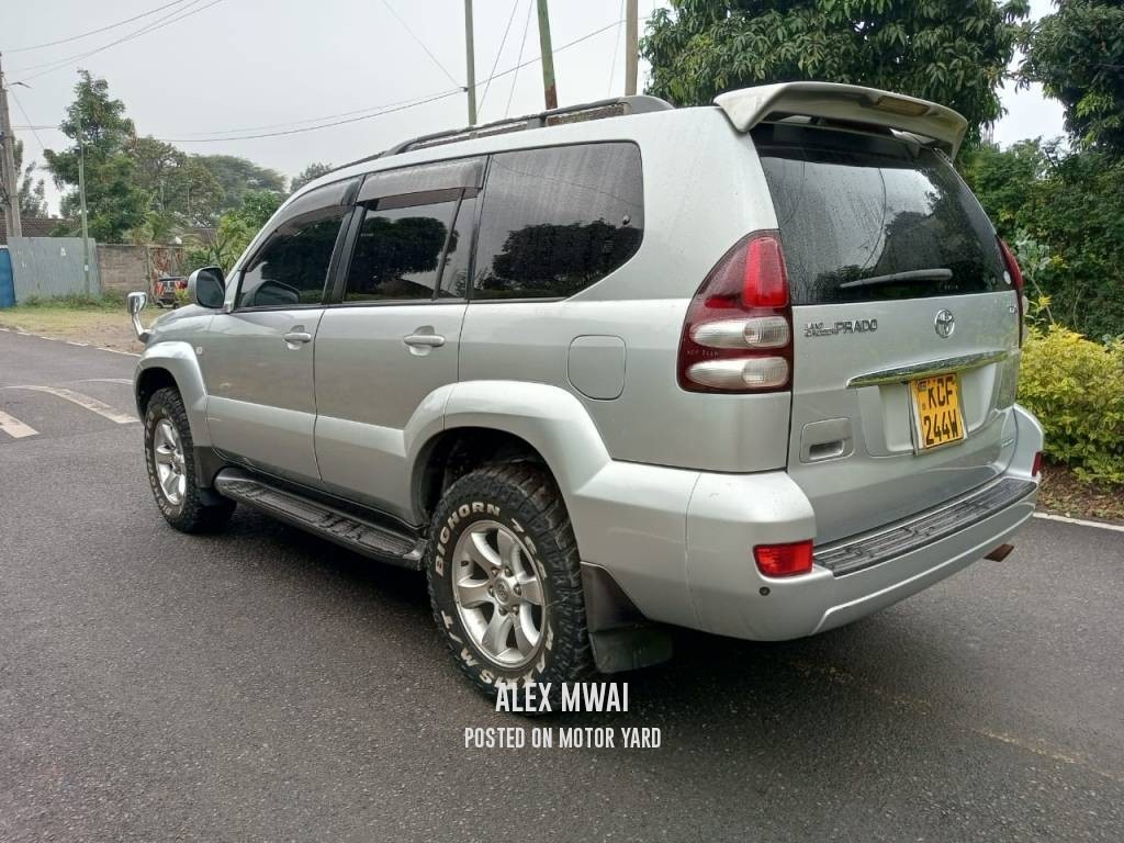Toyota Land Cruiser Prado 2009 Silver