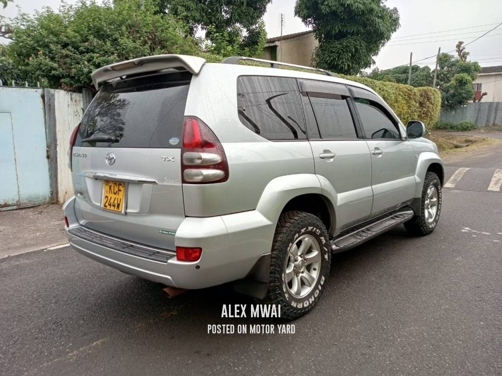Toyota Land Cruiser Prado 2009 Silver
