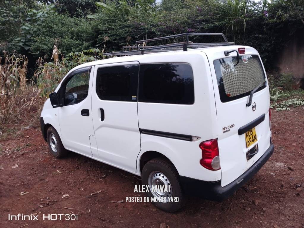 Nissan NV200 2019 White