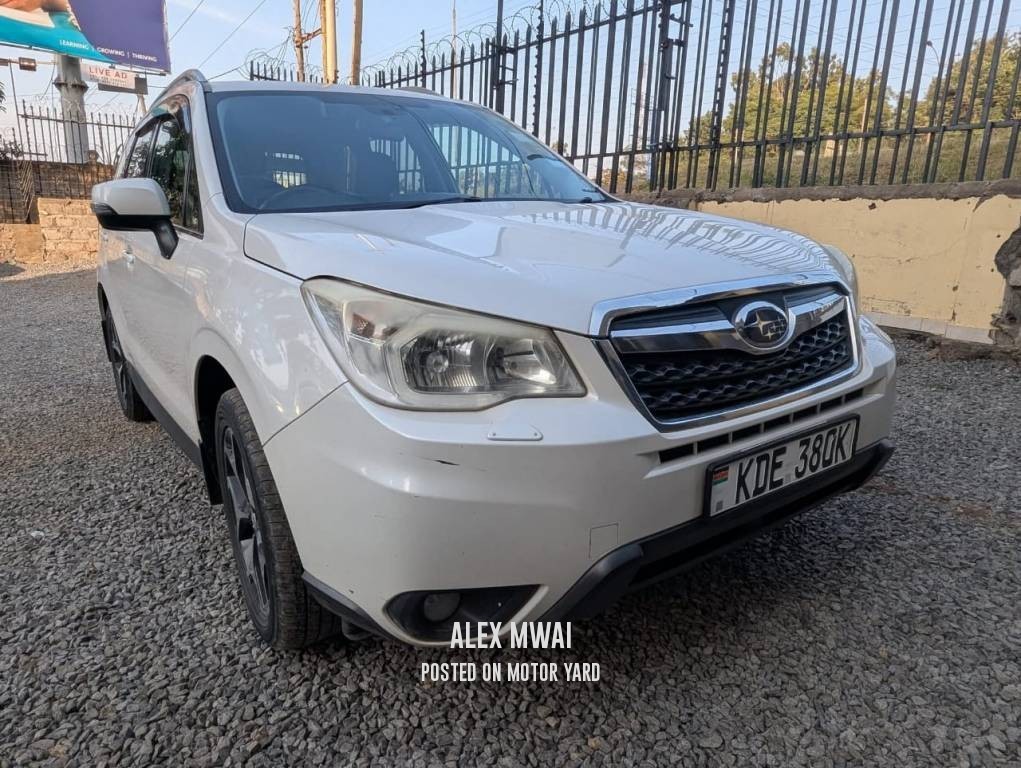 Subaru Forester 2018 White