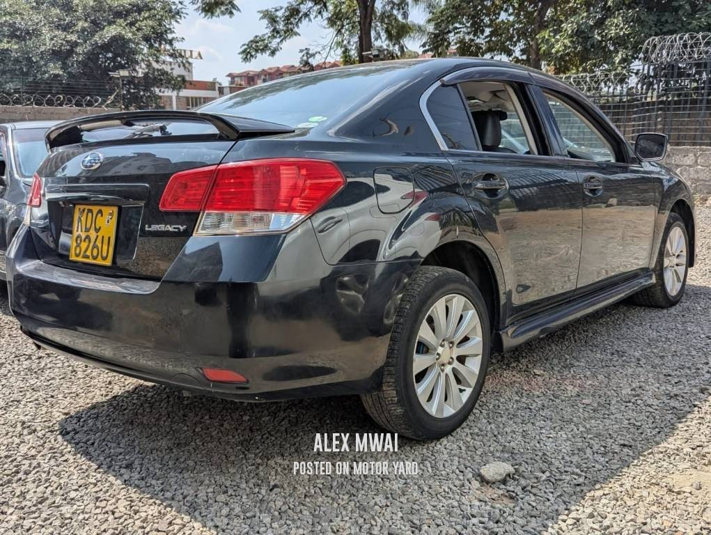 Subaru Legacy 2014 Black