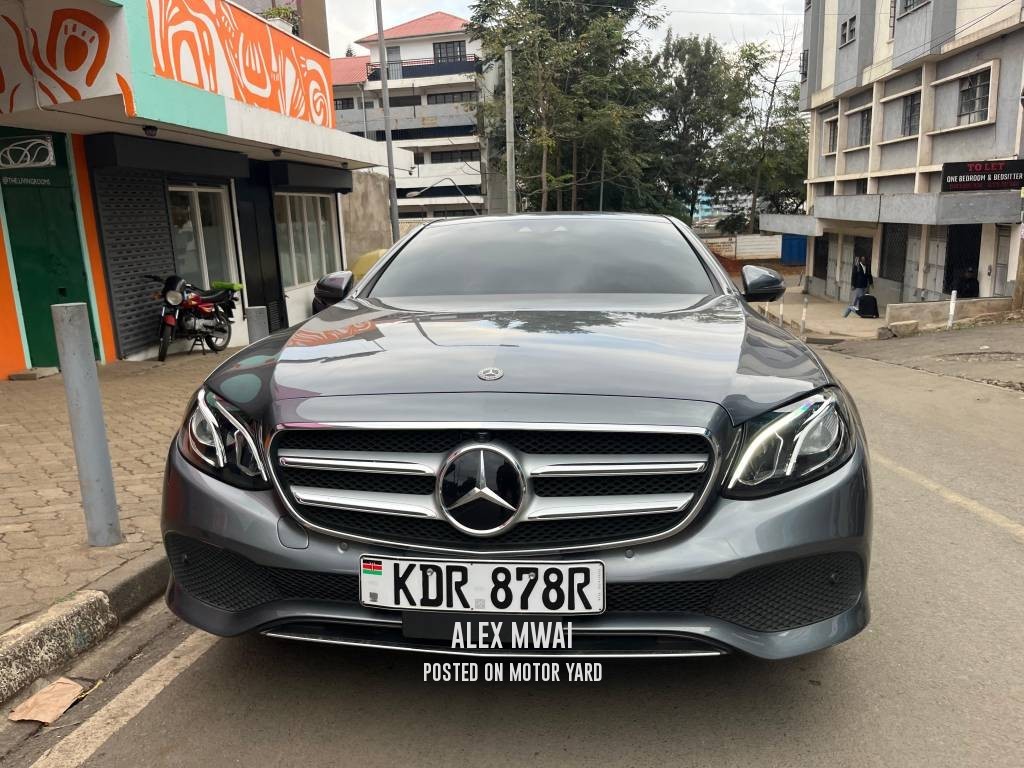 Mercedes-Benz E200 2018 Grey