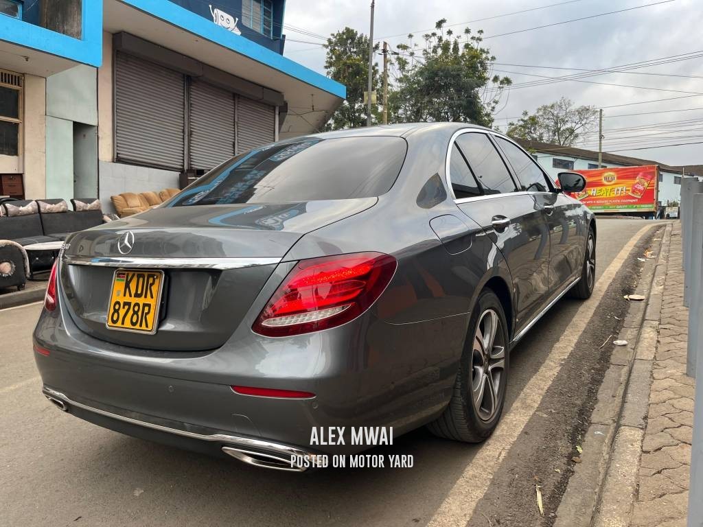 Mercedes-Benz E200 2018 Grey