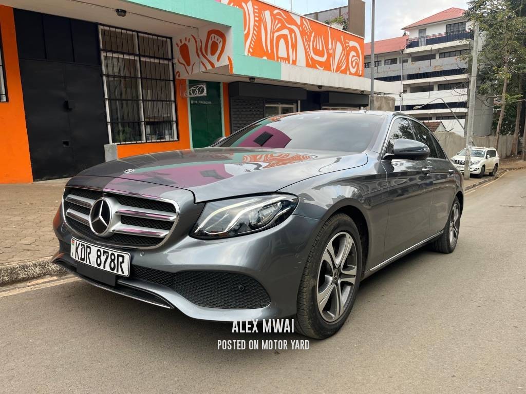 Mercedes-Benz E200 2018 Grey