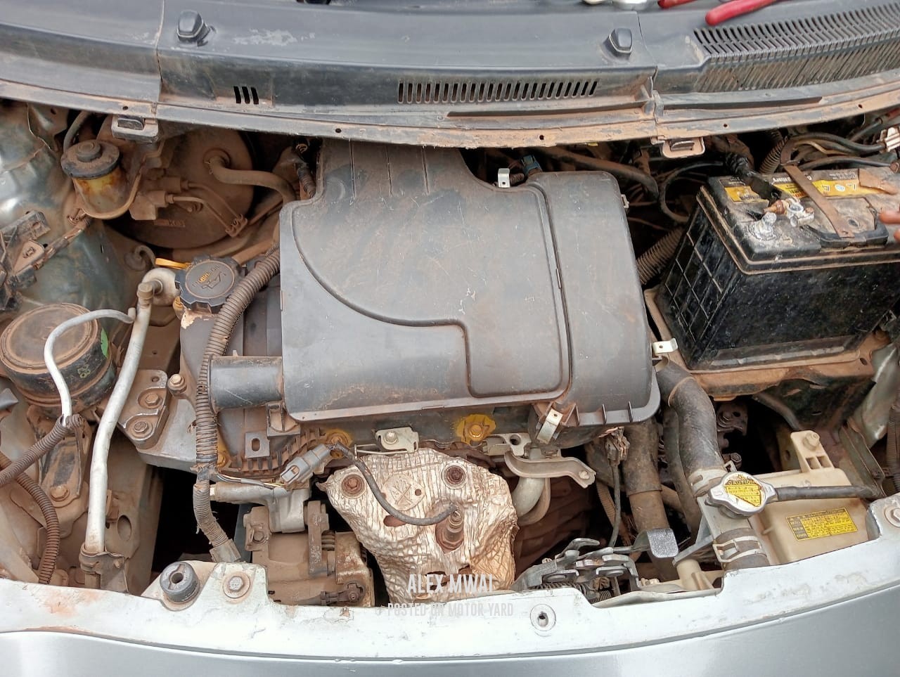 Toyota Vitz 2013 Silver