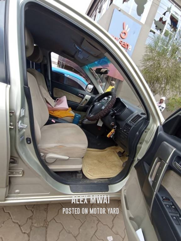 Toyota Rush 2011 Grey