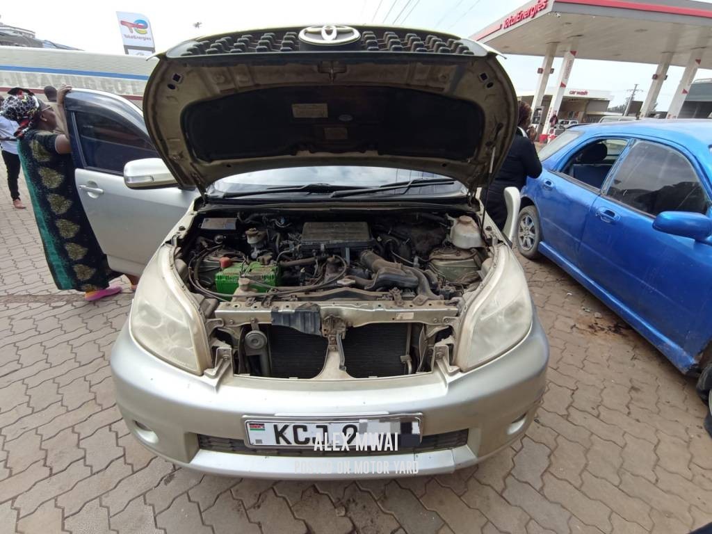 Toyota Rush 2011 Grey