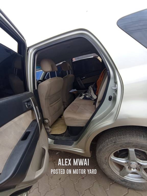 Toyota Rush 2011 Grey