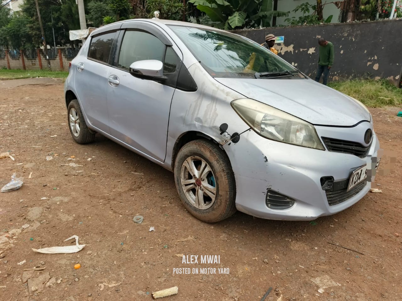 Toyota Vitz 2013 Grey