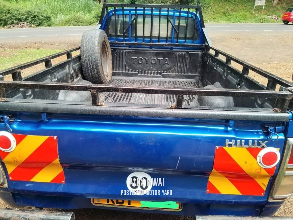 Toyota Hilux Vigo S/Cab 2014 Blue