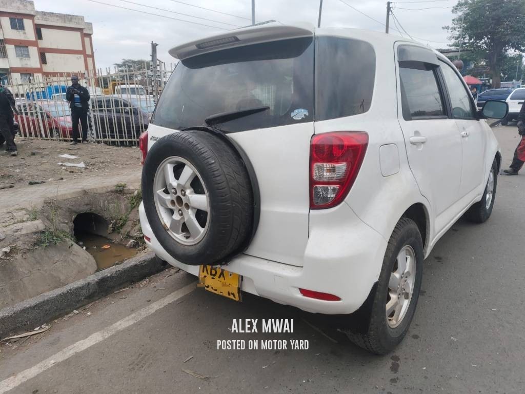 Toyota Rush 2014 White