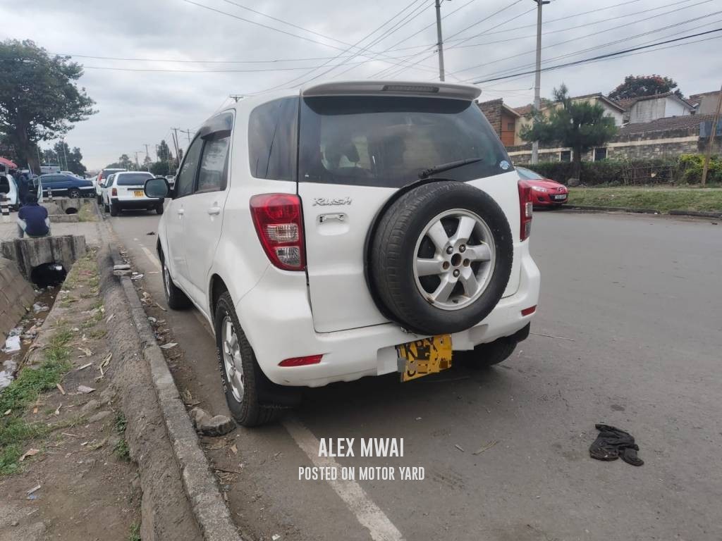 Toyota Rush 2014 White