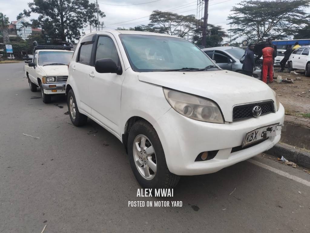 Toyota Rush 2014 White