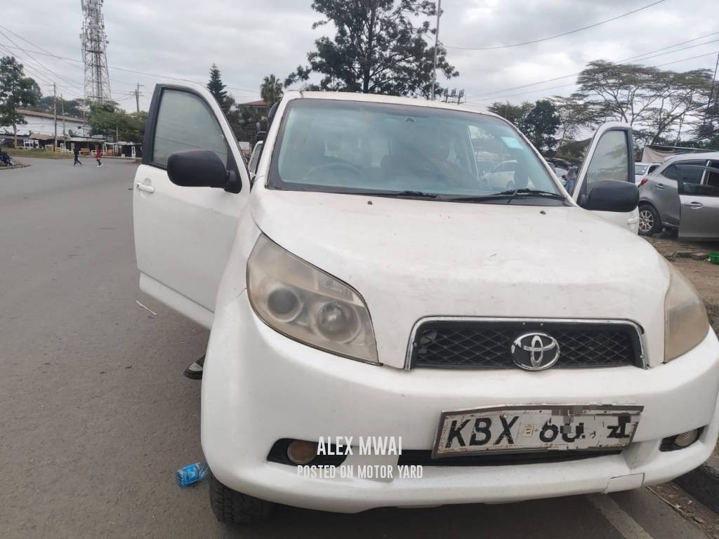 Toyota Rush 2014 White