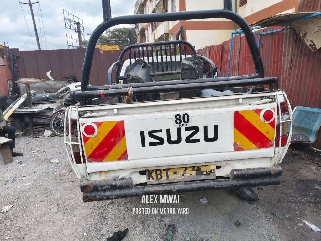 Isuzu D-Max 2018 White