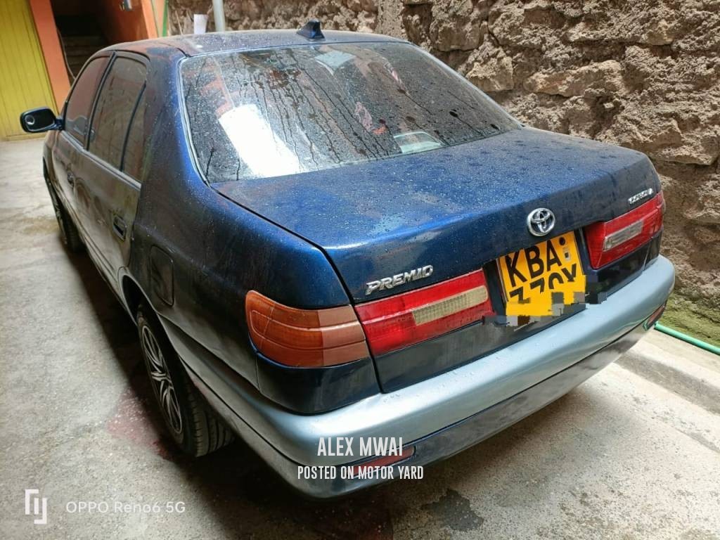 Toyota Premio 2011 Blue