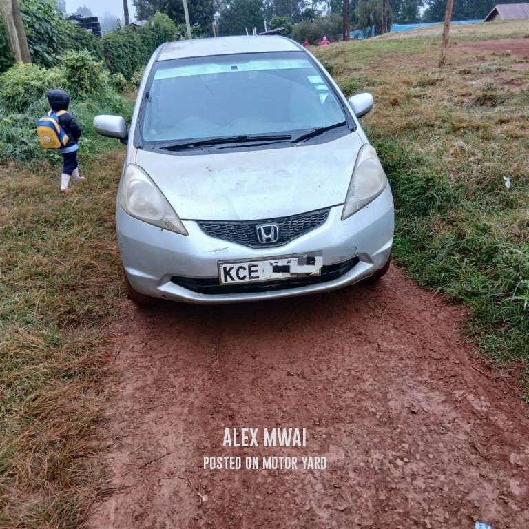 Honda Fit 2012 Silver