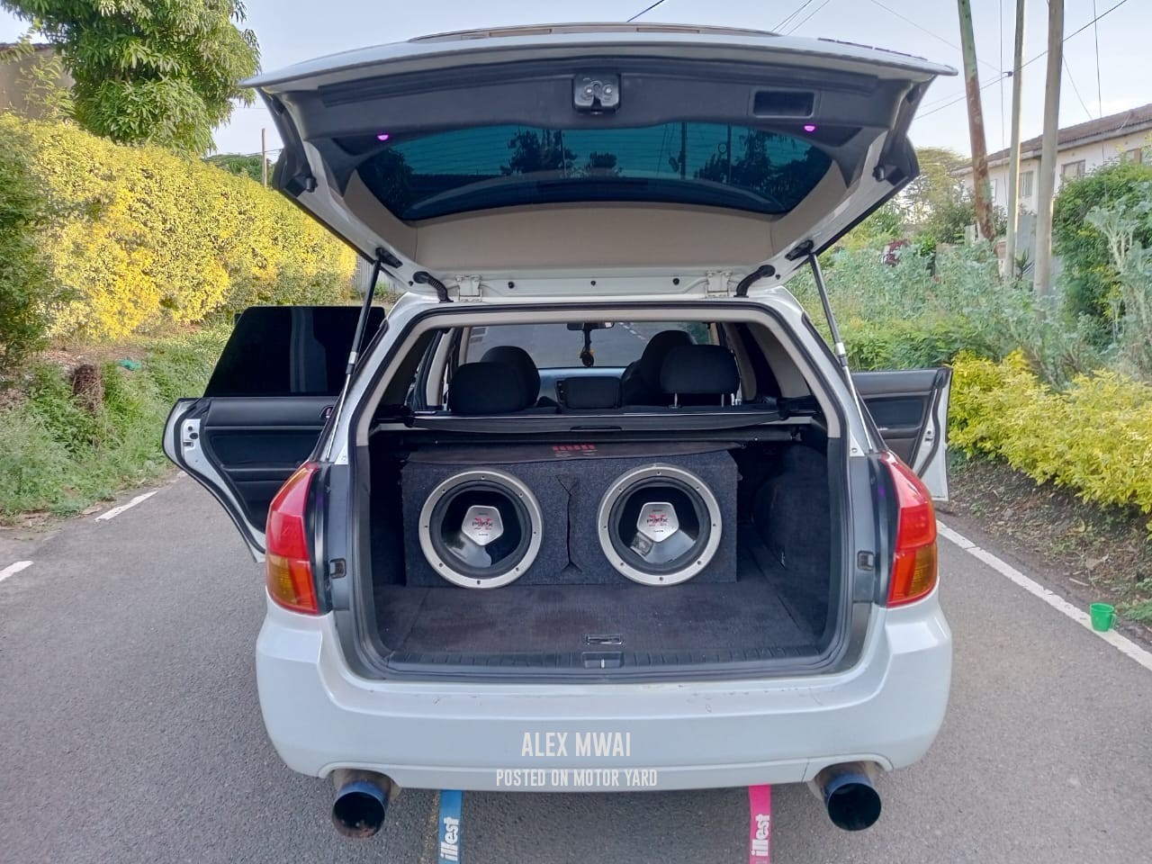 Subaru Legacy 2005 White