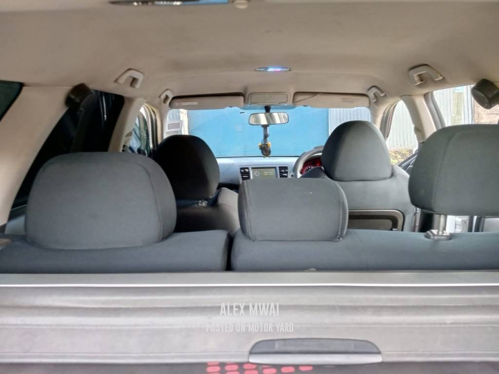 Subaru Legacy 2005 White