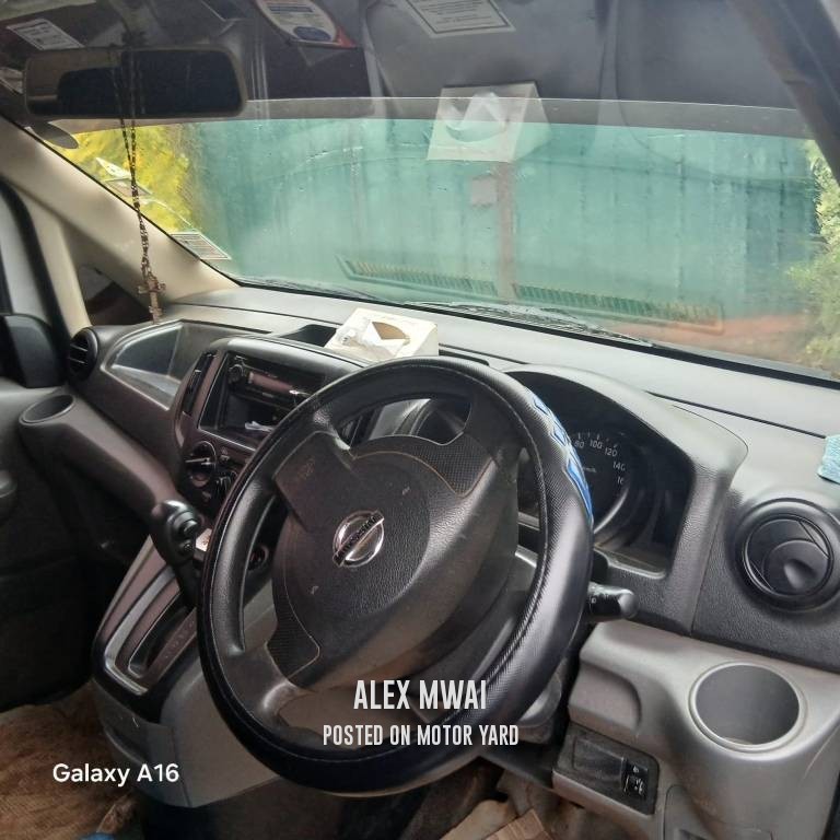 Nissan NV200 2012 Grey