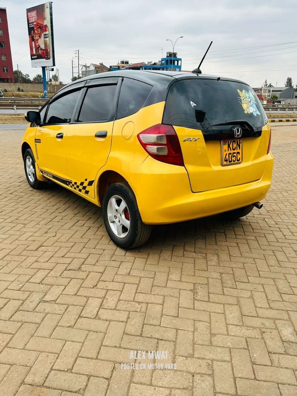 Honda Fit 2014 Yellow