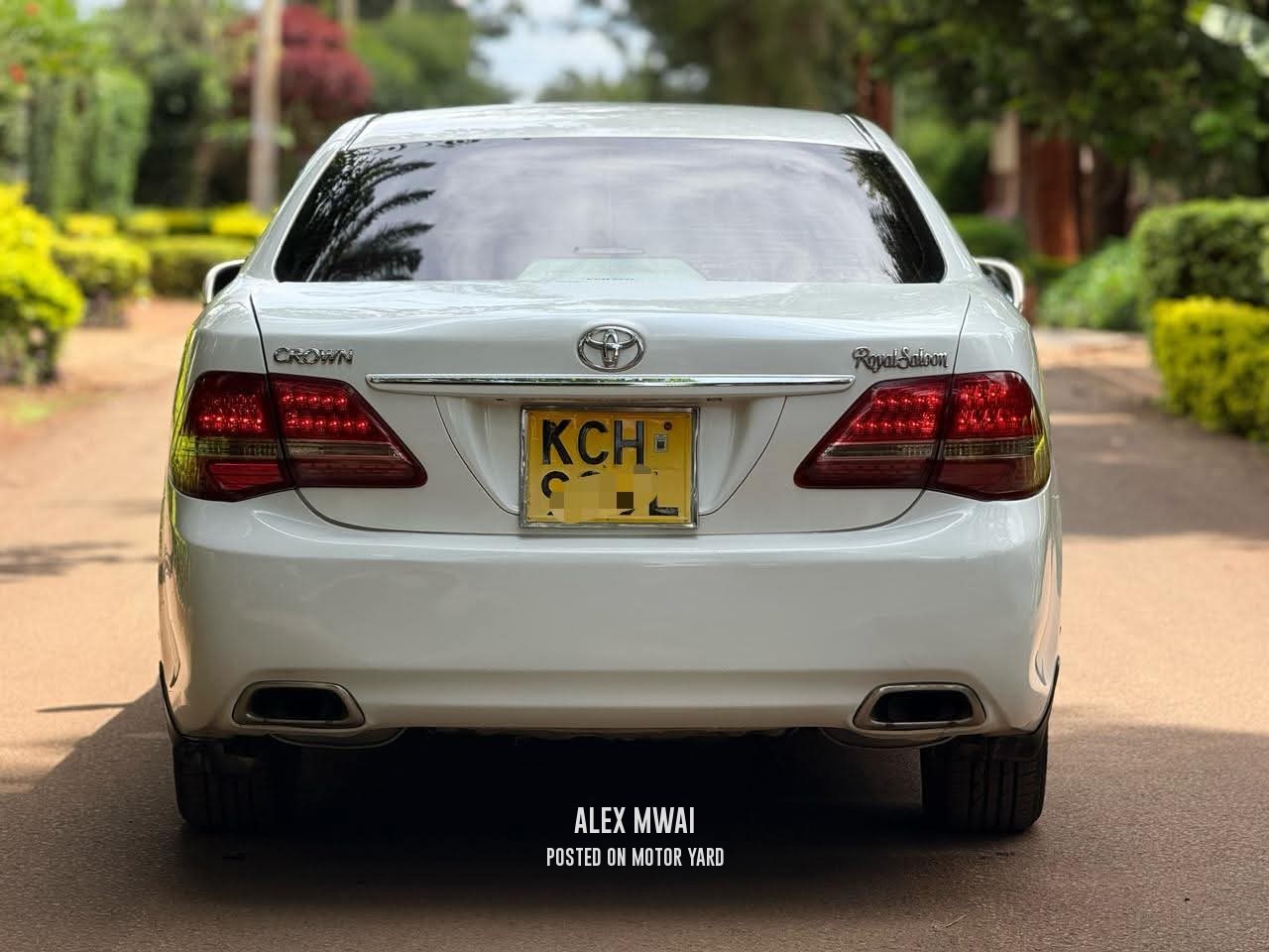 Toyota Crown 2009 White