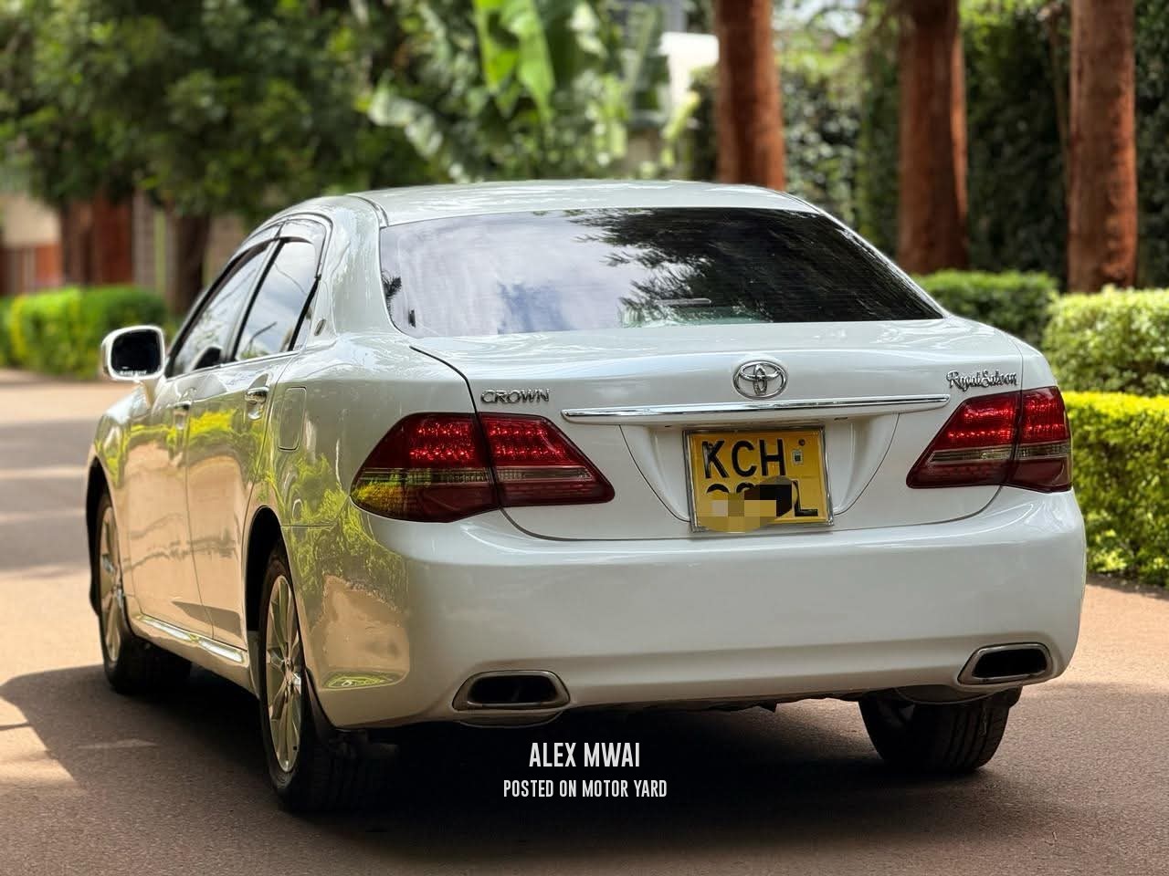 Toyota Crown 2009 White