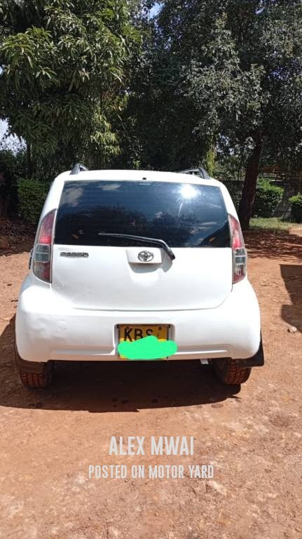 Toyota Passo 2013 White