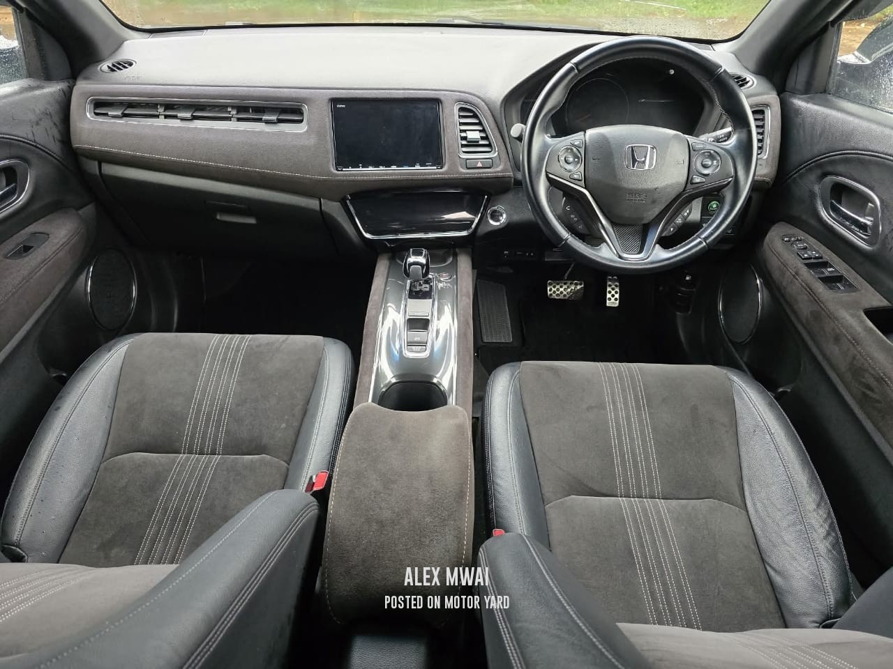 Honda Vezel 2018 White