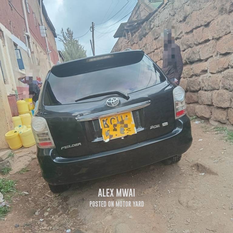 Toyota Fielder 2011 Black