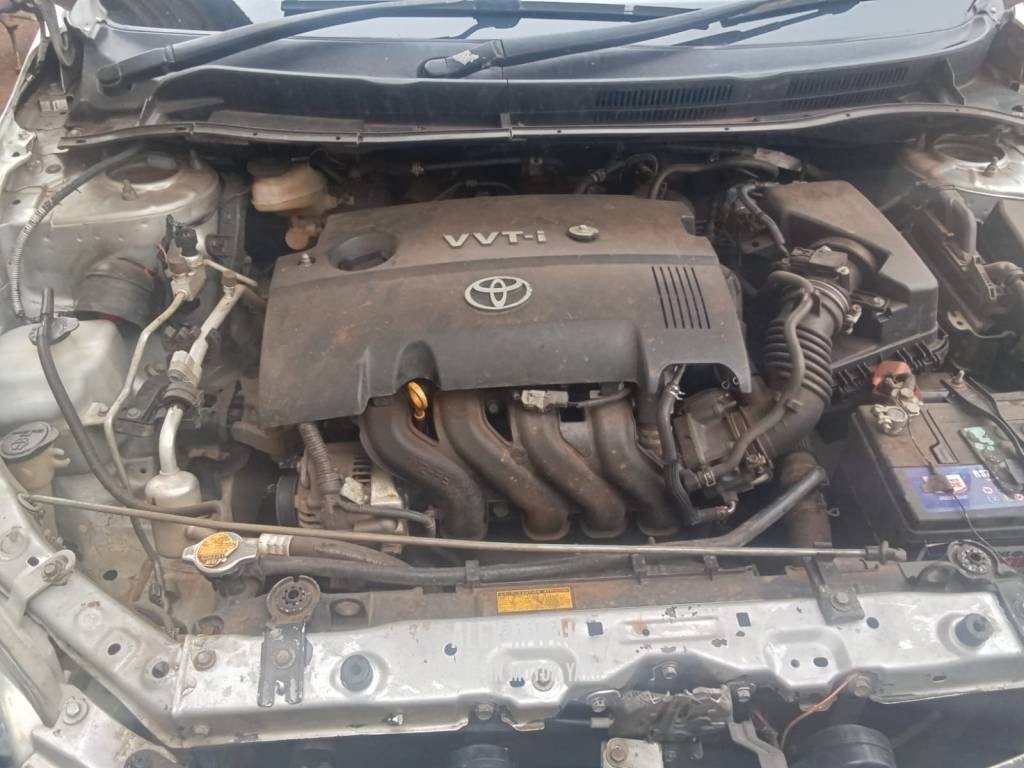 Toyota Fielder 2012 Silver