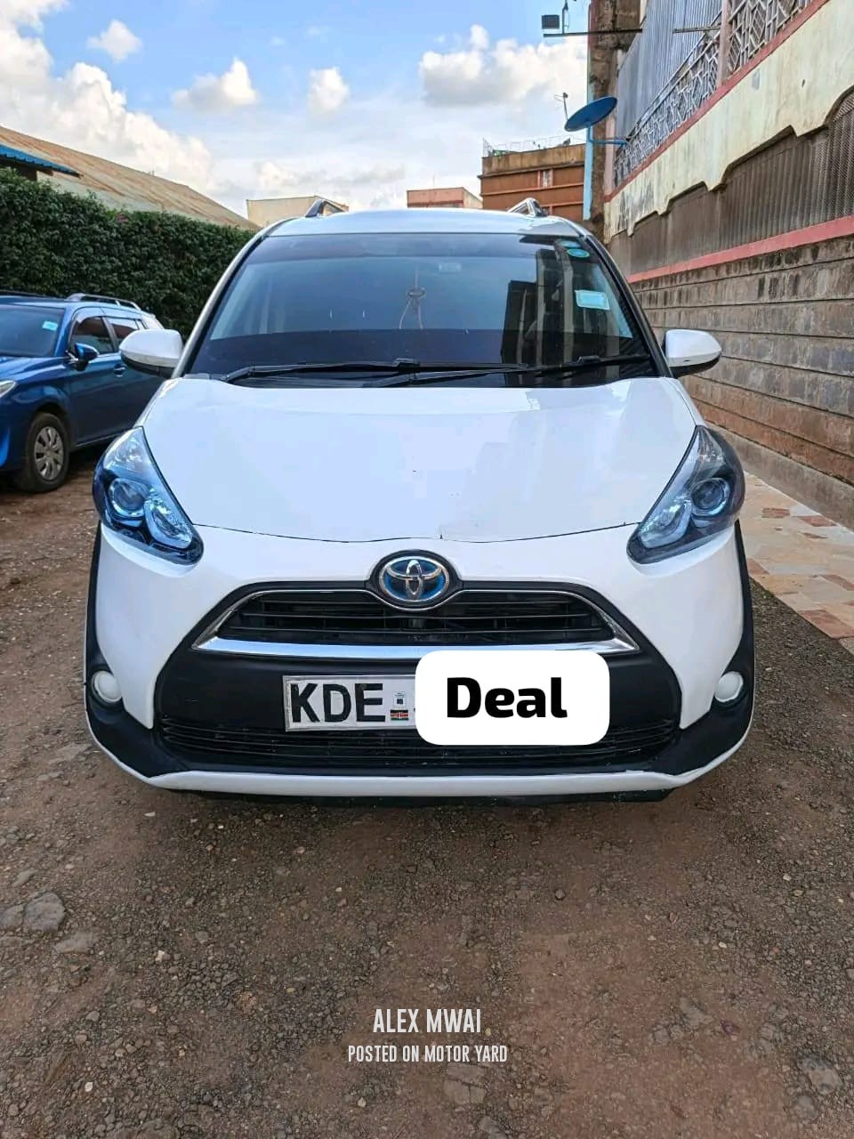 Toyota Sienta 2016 White