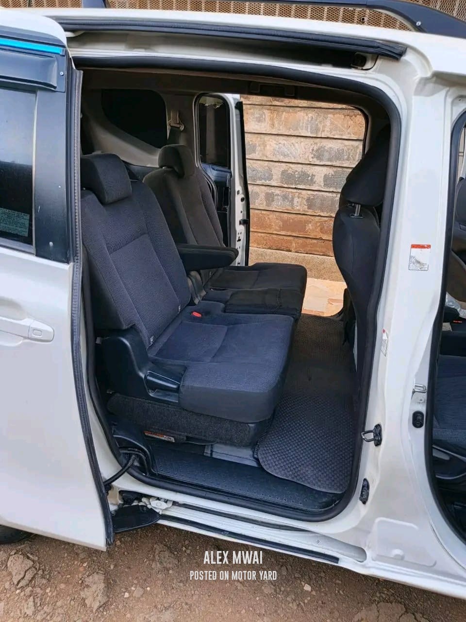 Toyota Sienta 2016 White