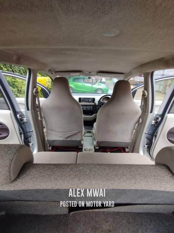 Toyota Passo 2012 Silver