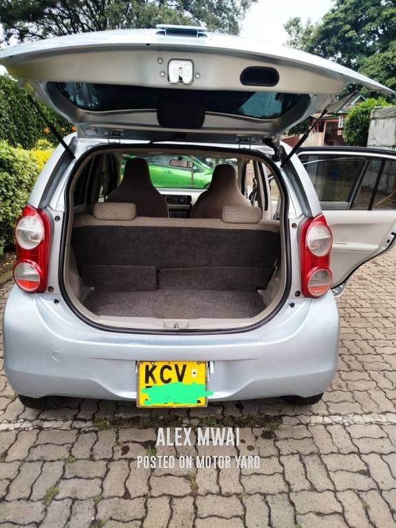 Toyota Passo 2012 Silver