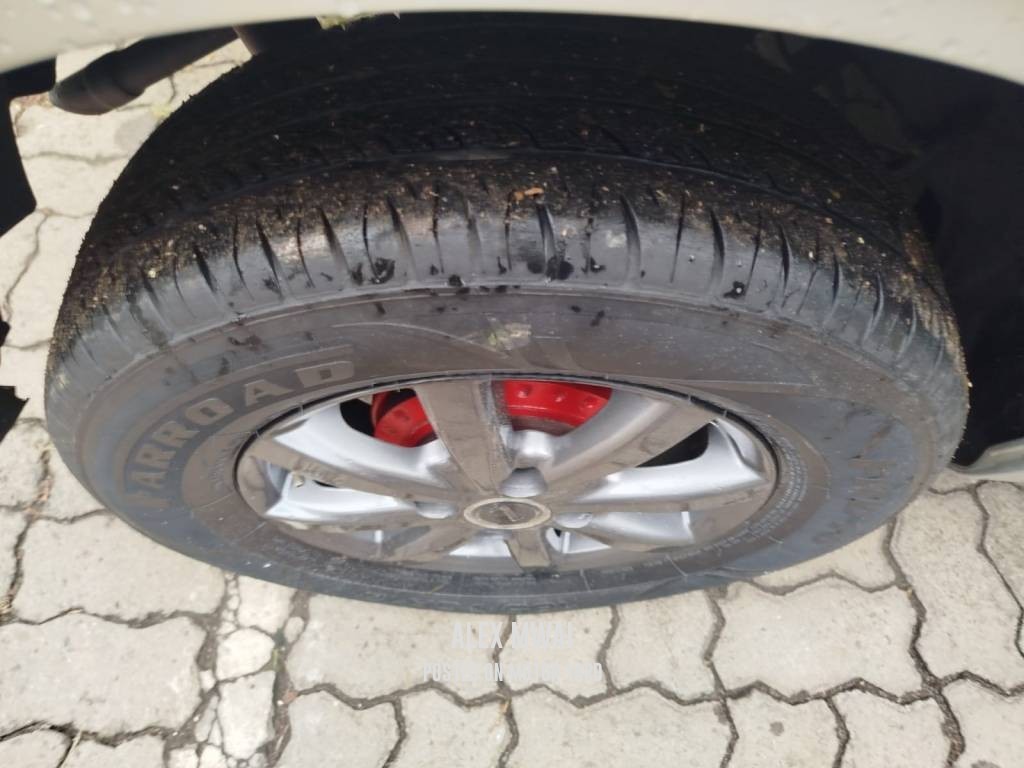 Toyota Passo 2012 Silver